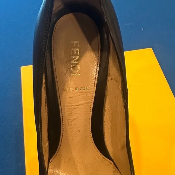 Fendi Black Leather Platform Pumps with Gold Logo Accent - Picture 7 of 8
